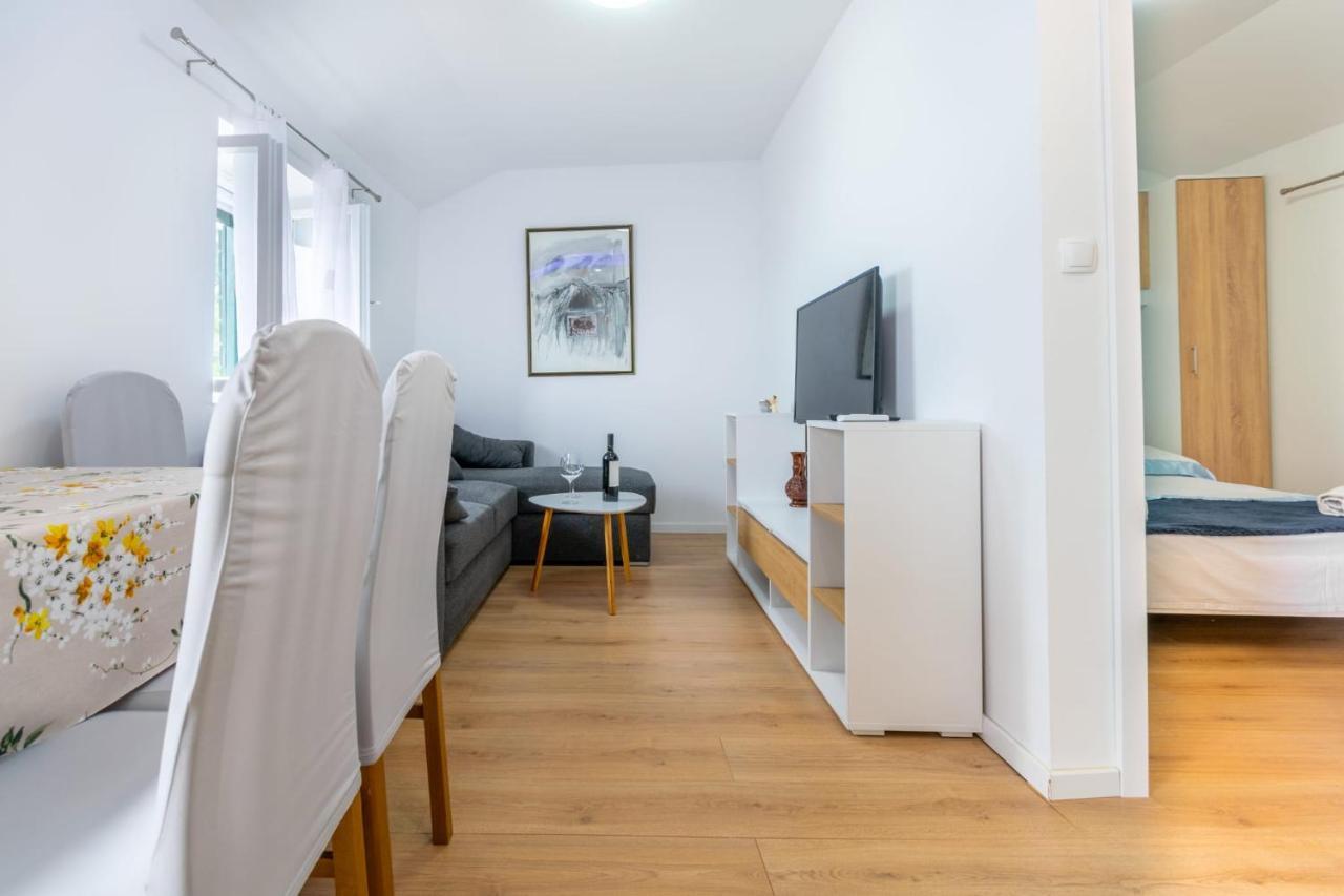 Miro Apartment *