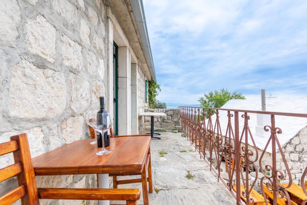 Apartment Miro Baska Voda